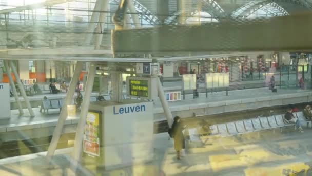 Cinematic Shot People Waiting Platform Train Station Pov Elevator Going — стоковое видео