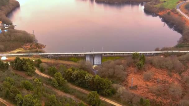 Aerial View Small Dam Spillway Encoro Villasenin Reservoir Pedestal Dolly — Stock Video