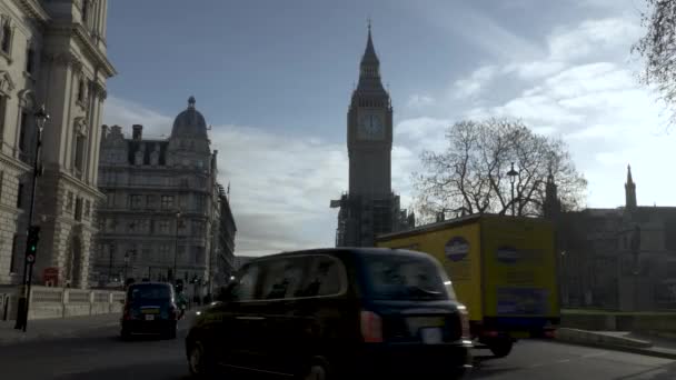 Morning Sunrise Traffic Going Great George Street Parliament Square Locked — стоковое видео