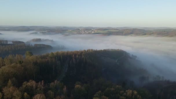 Kultovní Rozhledna Morsbachu Německo Tyčící Nad Údolím Které Úsvitu Plné — Stock video