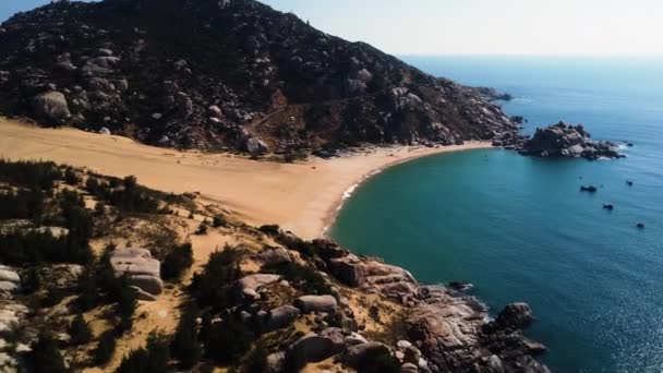 Drone Aanpak Gouden Zand Tropisch Strand Paradijs Mui Dinh Baai — Stockvideo