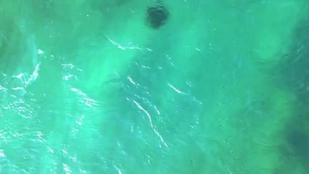 Hullámok Földközi Tenger Gördülő Partra Sharon Beach Nemzeti Park Közép — Stock videók