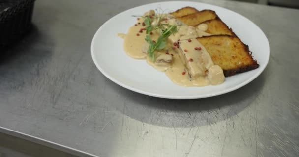 Pomme Terre Babka Plat Polonais Traditionnel Célèbre Servi Dans Restaurant — Video