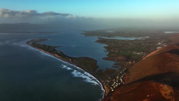 Rossbeigh Beach Kerry Ireland March 2022 Drone Pulls Southwest Away — Vídeos de Stock