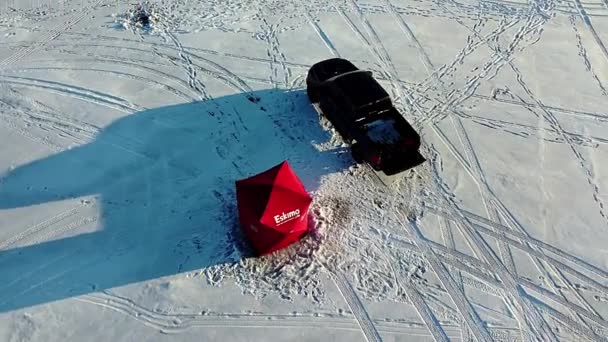 30Fps Aerial Video Ice Fishing Finger Lake Wasilla Alaska — Video