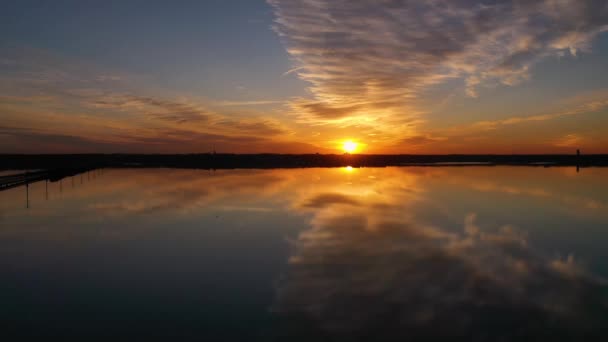 Salida Del Sol Texas Sobre Hermoso Lago Espejo — Vídeos de Stock