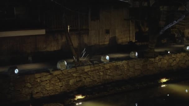 ระลอกแสงบน Omihachiman Moat ในเวลากลางค Shiga Japan — วีดีโอสต็อก