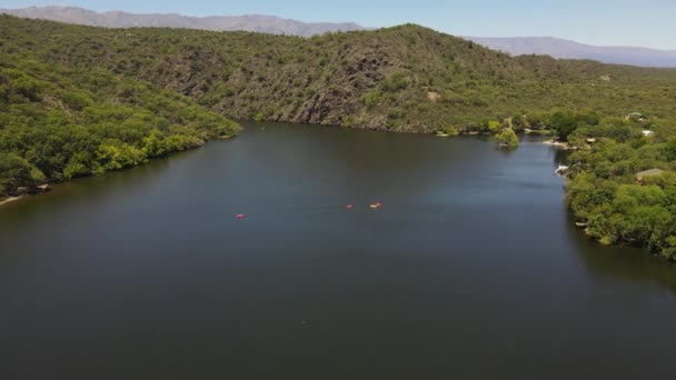 Aerial Drone Shot Showing Group Kayakers Middle Natural Lake Cordoba — Vídeo de Stock