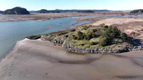 Cinematic Aerial Drone Orbit Shot Craft Island Skagit River Delta — стокове відео