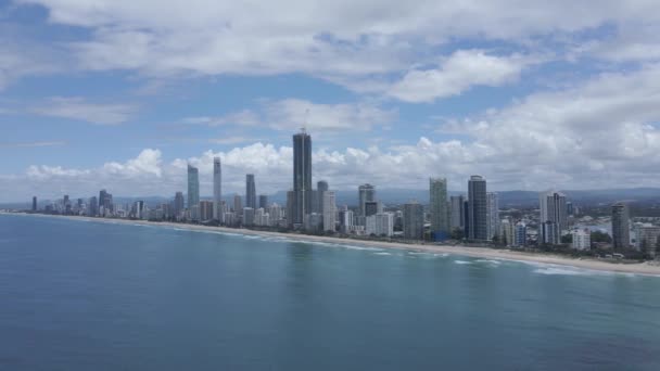 Höghöjdsbyggnader Stranden City Surfers Paradise Gold Coast Queensland Australien Flygfoto — Stockvideo