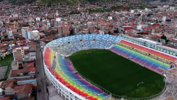 Flying Estadio Inca Garcilaso Vega Cusco Peru Aerial Drone Shot — Vídeo de Stock