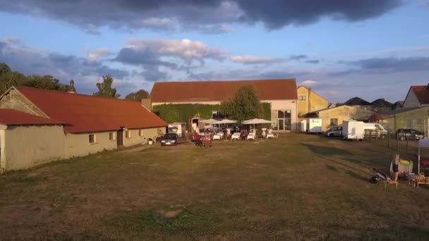 Fantastik Hava Aracı Uçuşu Brandenburg Almanya Sındaki Küçük Bir Köyde — Stok video