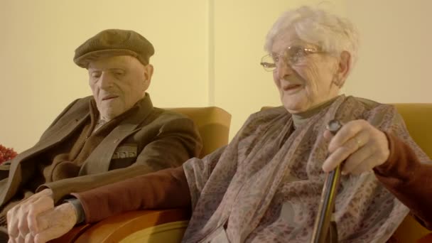 Elder Couple Holding Hands Thinking — стоковое видео