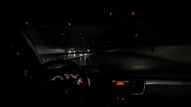 Pov Jazdy Nocne Ulice Sezonie Zimowym Światła Tablicy Rozdzielczej — Wideo stockowe