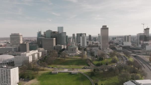 Roterande Flygfoto Tingshuset Centrala Nashville — Stockvideo