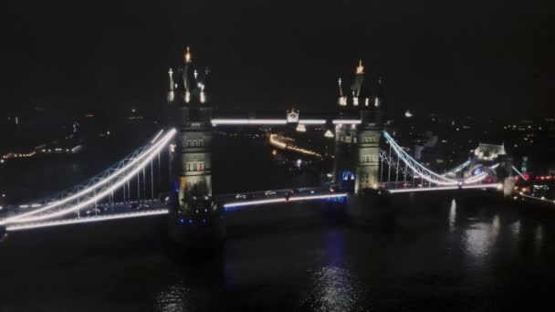 런던에서 열리는 브리지 — 비디오
