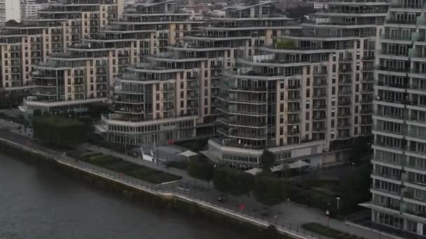 Apartment Buildings Battersea South London — Stockvideo