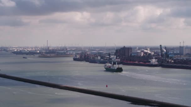 Smooth Ease Footage Wide Angled Shot Rotterdam Harbor Various Stationary — Stock Video