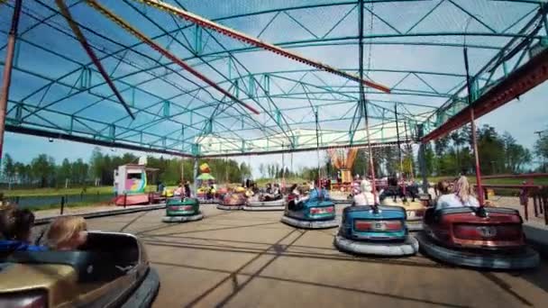 Ledmane Parish Latvia May 2021 Amusement Park Abpark People Ride — Stock video