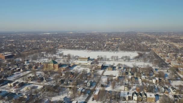 Aerial Establishing Shot Ogden Park Chicago Illinois Winter — Vídeo de stock