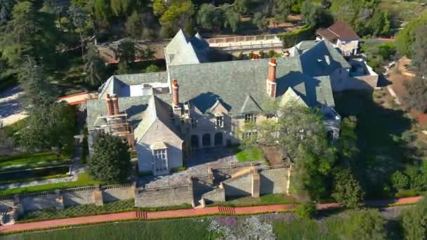 Greystone Mansion Beverly Hills Chalupar Orbitando Atirou Iluminação Tarde — Vídeo de Stock