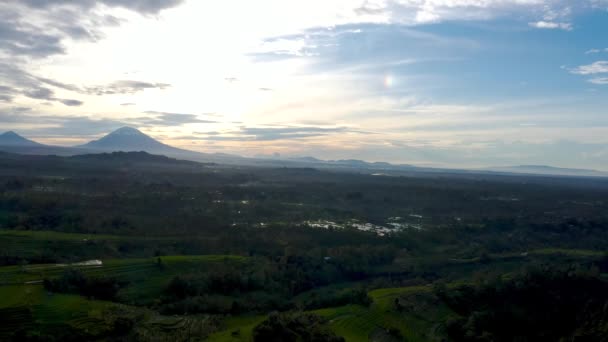 Αεροφωτογραφία Του Χωριού Kintamani Θέα Ηλιοβασίλεμα Του Βουνού Batur Ενεργό — Αρχείο Βίντεο