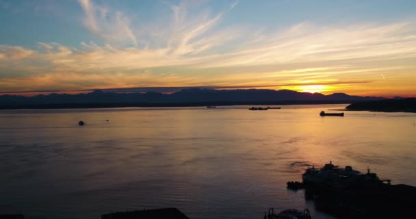 Tramonto Caldo Luminoso Sulle Montagne Olimpiche Dal Punto Vista Seattle — Video Stock