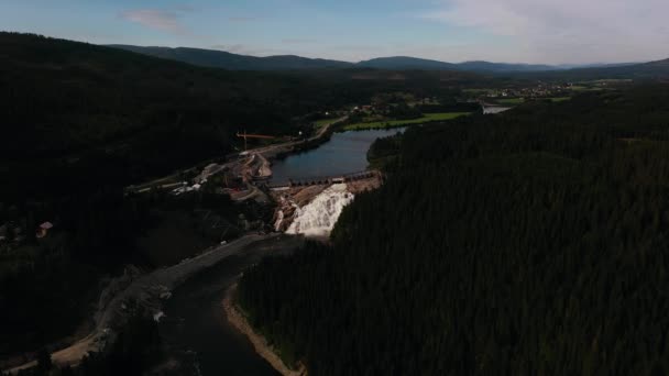 Aerial View Nedre Fiskumfoss Kraftverk Dam Summer Trondelag Norway Tracking — стоковое видео