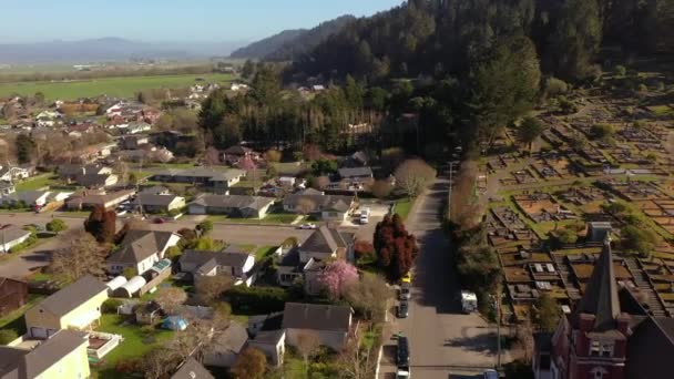 Ferndale California Historic Town Old Cemetery Drone Backwards — Stock video