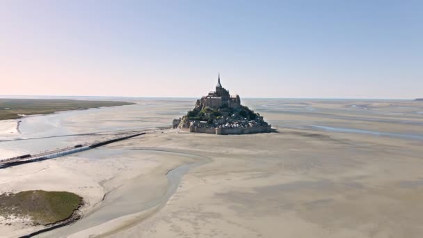 Iconic Mont Saint Michel France Seen — Stockvideo