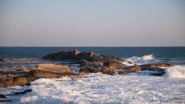 Slow Motion Shot Ocean Waves Crashing Rocks Coast Korea — Vídeo de Stock