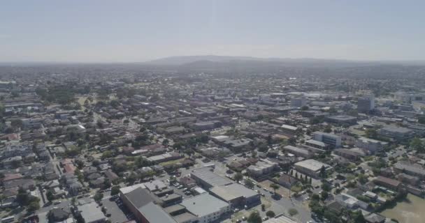 Sideways Aerial Pan Grater City Dandenong Clear Summers Day Buses — Vídeo de Stock