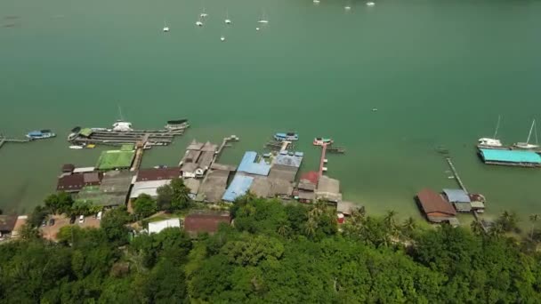 Aerial Drone Salek Phet Fishing Village Koh Chang Mountains Ocean — стокове відео