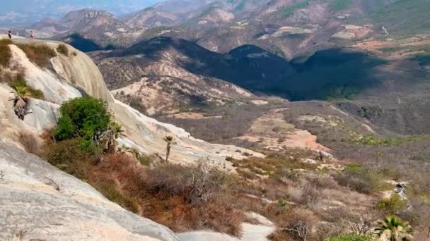 Naturliga Kalcium Klippformationer Vattenfall Hierve Agua Oaxaca Nära Mexikanska Öknen — Stockvideo