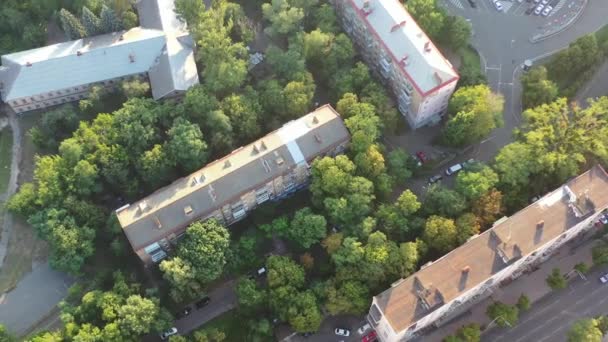 Aerial Drone Video Downtown Apartment Buildings Cars Highway Pecherskyi District — Vídeo de stock