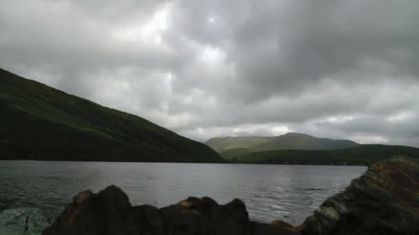 Fiordo Irlandese Con Barche Nuvole — Video Stock