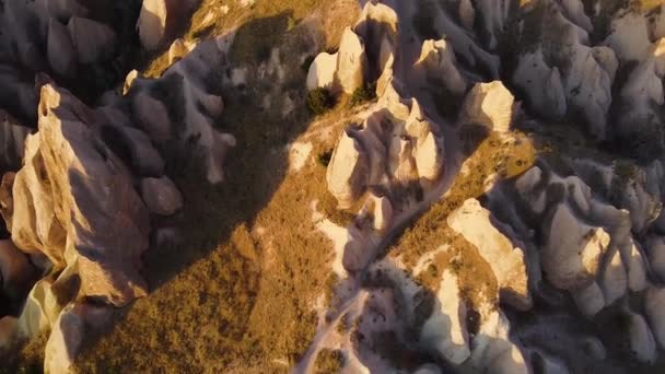 Aerial Shot Cappadocia Golden Hour Revealling Entire Mountain Wide Landscape — Stockvideo