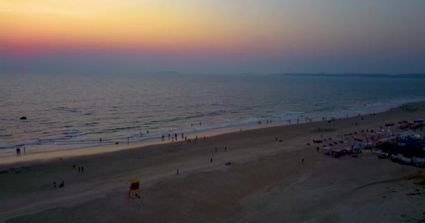 インドの南ゴア州のウトーダビーチのドローンビデオ — ストック動画