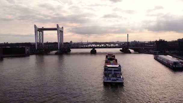 Aerial View Stern Salute Cargo Container Ship Approaching Spoorbrug Railway — Vídeo de Stock