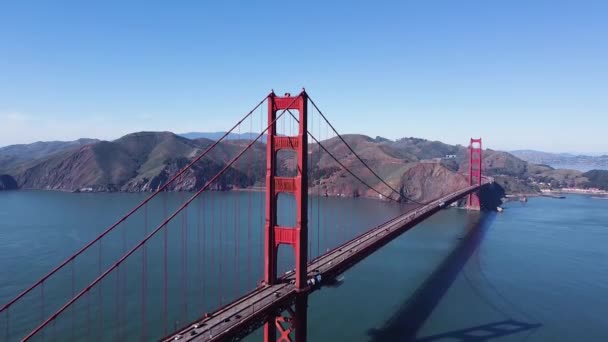 San Francisco California Golden Gate Bridge Usa Drone Backwards Popular — Vídeos de Stock