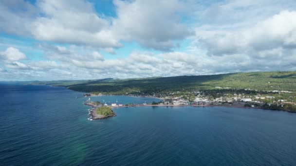 Vista Del Dron Alta Elevación Puerto Barco Hermoso Día Verano — Vídeos de Stock