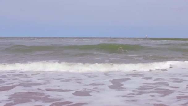 Κύματα Της Βόρειας Θάλασσας Στην Οστάνδη Βέλγιο — Αρχείο Βίντεο