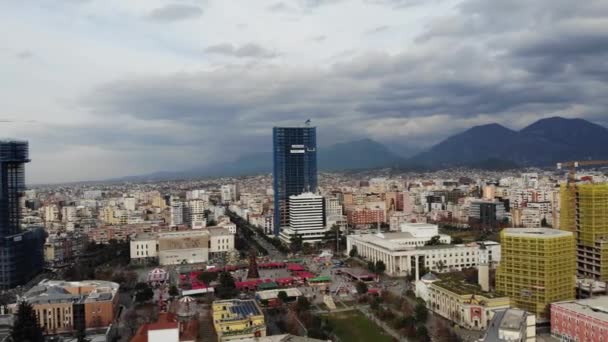Skanderbeg Square Det Omkringliggende Område Downtown Tirana Løbet Overskyet Dag – Stock-video