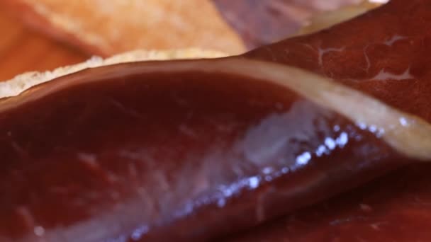 Macro Shot Dried Smoked Beef Meat Slices Onbread Macro Shot — Vídeo de Stock