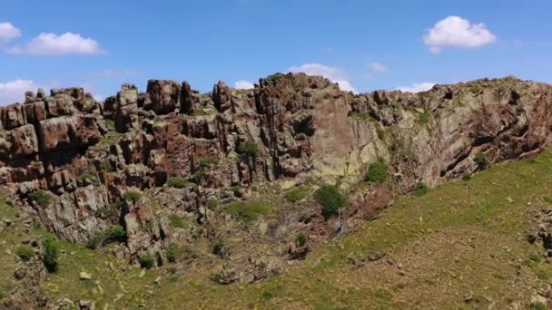 Aerial View Rocky Ridge Highlands Armenia Circling Drone Shot — Stok video