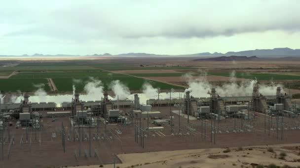 Промышленная Электростанция Рядом Гилой Бенд Аризона Сша Крупный План Дрона — стоковое видео