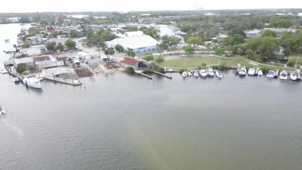 Twisting Aerial View Tarpon Springs Sponge Docks Area Famous Area — Video Stock