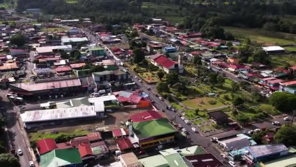 Fortuna Village Foot Arenal Volcano Costa Rica Aerial — Stock videók