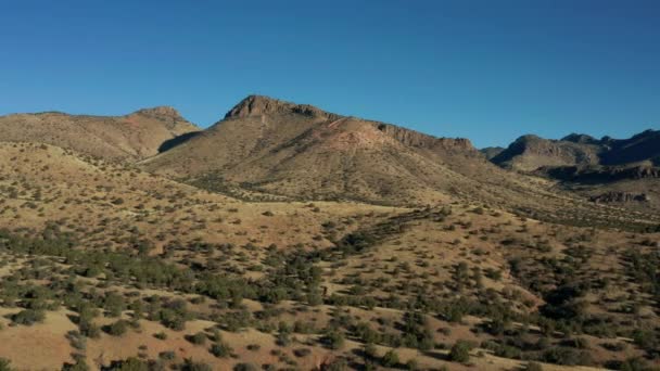 Aerial View Desert Landscape Saddle Arid Mountains — Stock Video