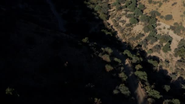 Aerial Panning Desert Valley Landscape Mountain Distance — Vídeos de Stock